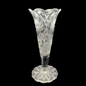 Elegant Vase/Champagne Glass-Embossed StarBurst/Flower/Diamond/Fanfold Design 8”